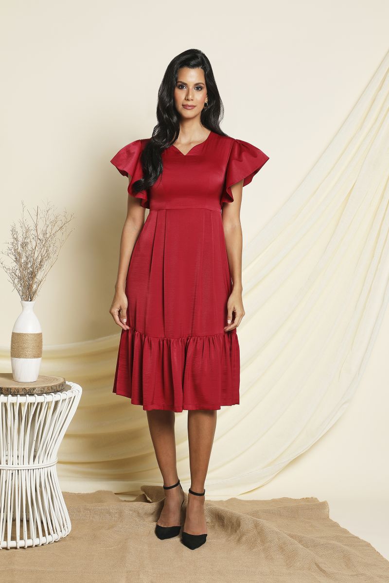 فستان متوسط الطول أحمر متعدد الطبقات