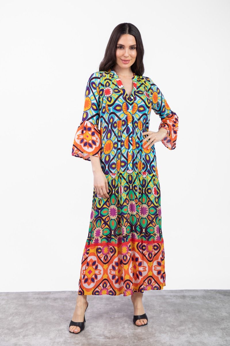فستان طويل متعدد الطبقات بطبعة متعددة الألوان الزاهية